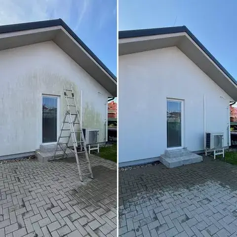 Čistenie fasády rodinného domu pred a po – odstránenie zelených rias z bielej omietky štítovej steny